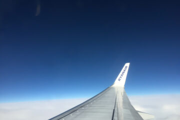 Ryanair Flugzeug in der Luft