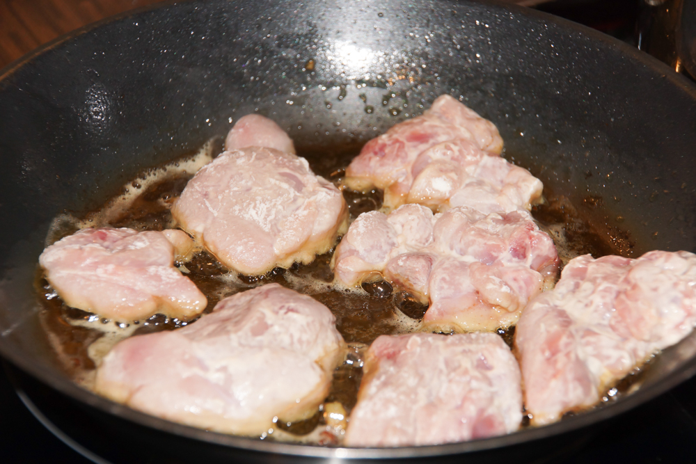 Kalbsbries zubereiten - Kalbsbries in heißer Butter braten
