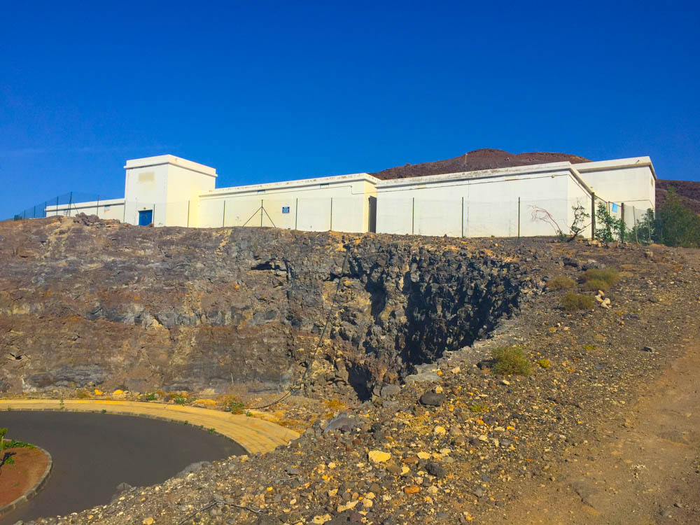 Pico de la Zarza Rundweg - Am Wasserspeicher vorbei