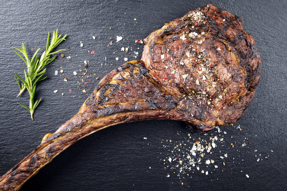 Tomerhawk-Steak vom Grill - So erkennt man gutes Fleisch