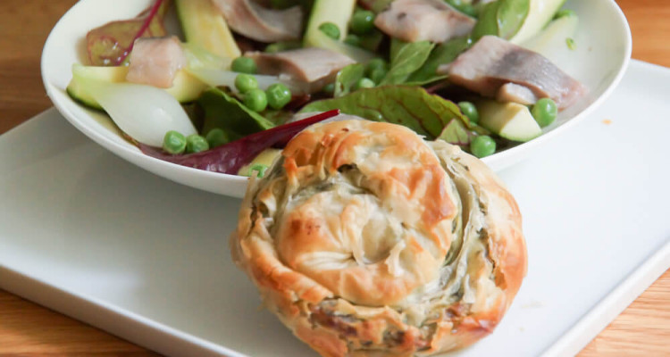 MEGGLE Ofen Schnecke und ein schmackhafter Salat