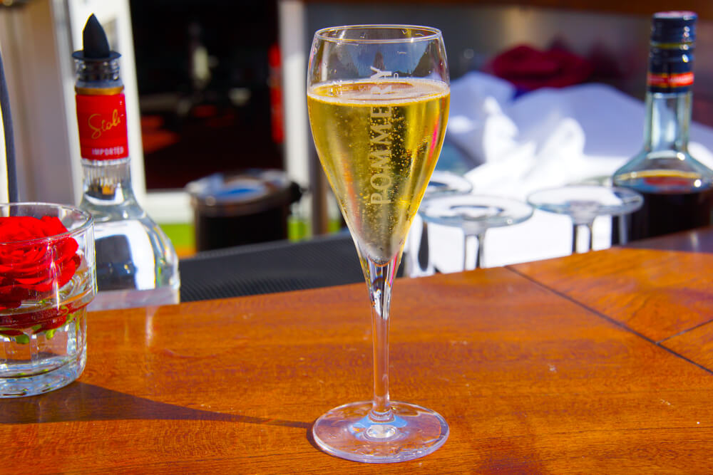 Ein Glas Champagner ist immer Willkommen