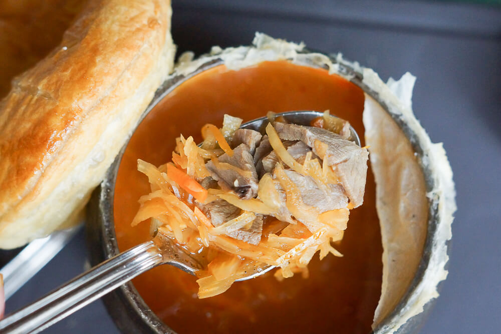 Café Pushkin, Moskau - Schi Suppe heiß und aromatisch