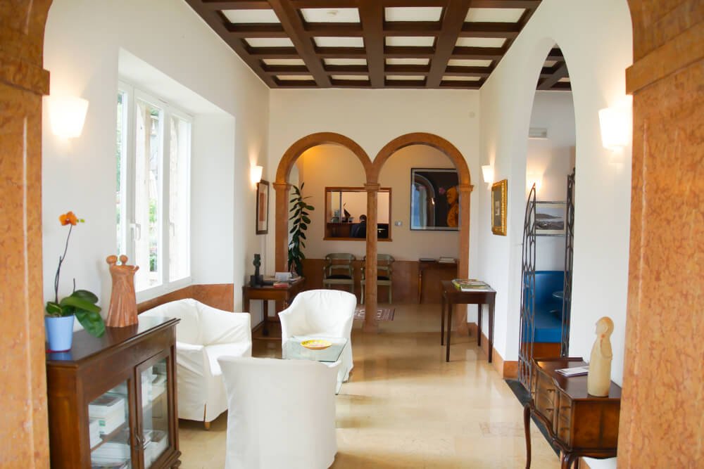 Hotel Bellevue San Lorenzo Malcesine - Lobby Villa