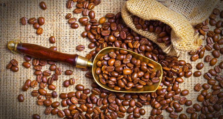 frisch geröstete Kaffee Bohnen