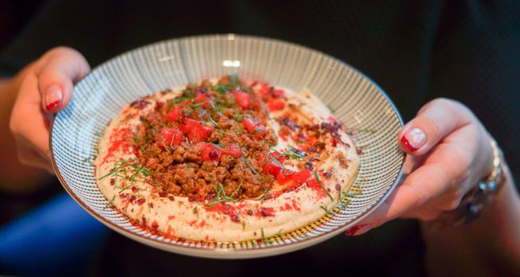 Nofar Restaurant Moskau - Hummus mit Lammfleisch