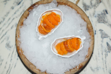 White Rabbit Moskau - Caviar of Sea urchin, sea bucktorn and sea water