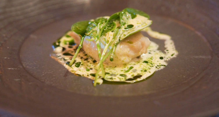 Baran Rappan Restaurant Sochi - Kabeljau mit beurre blanc und Spinat