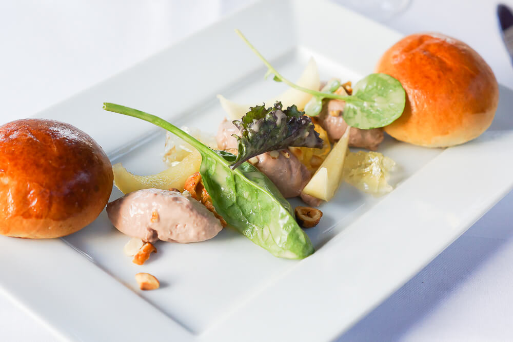 ENTE Bistro Wiesbaden - Entenleberparfait mit Rieslinggelee, Apfel, Nuss, Brioche