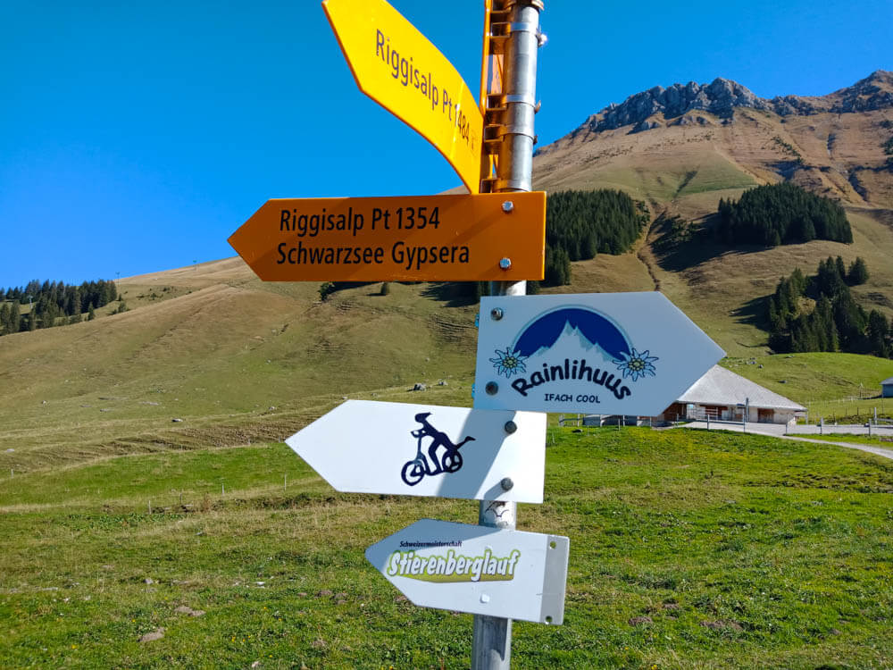 Wunderbare Wanderungen in den Bergen um den Schwarzsee