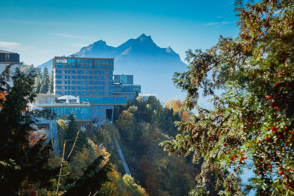 Bürgenstock Hotel - Aussicht vom Wanderweg zum Hotel