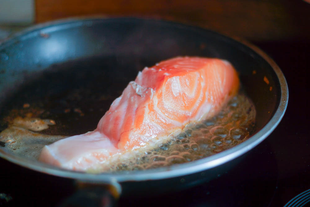 Lachs in Butter braten