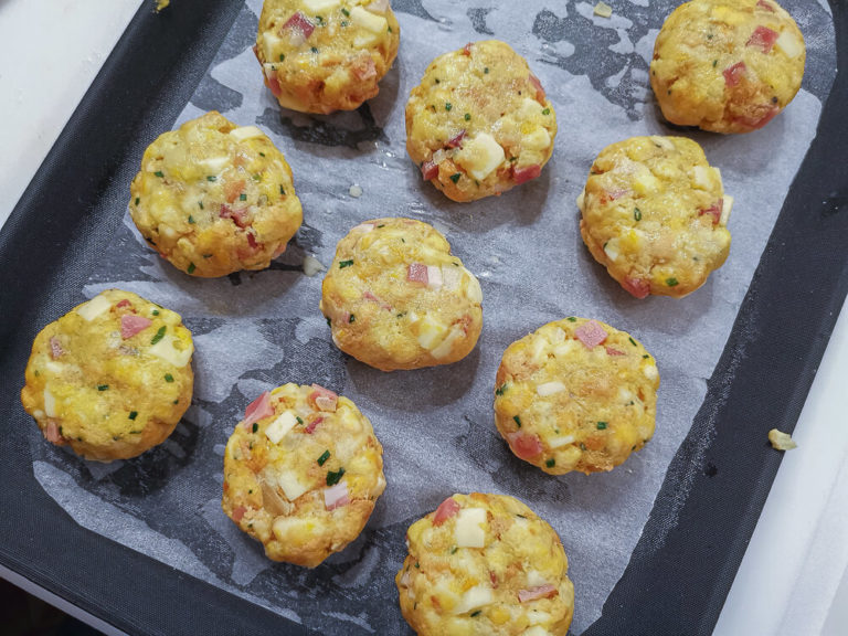 Pressknödel mit Stilfser Käse und Speck - Köstliche Knödel mit ...