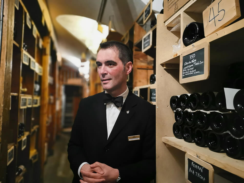 Waldhaus Sils Chefs Table - Chefsommelier Oscar Comalli