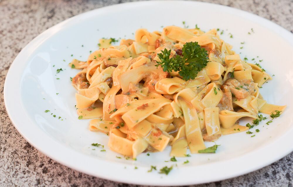 Tagliatelle mit Steinpilzen 3