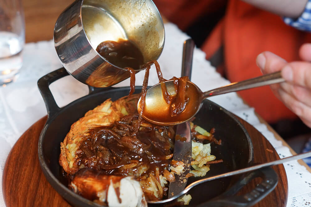 Wirtshaus zur Alten Post, St. Gallen - Zwiebelsoße zum Rösti