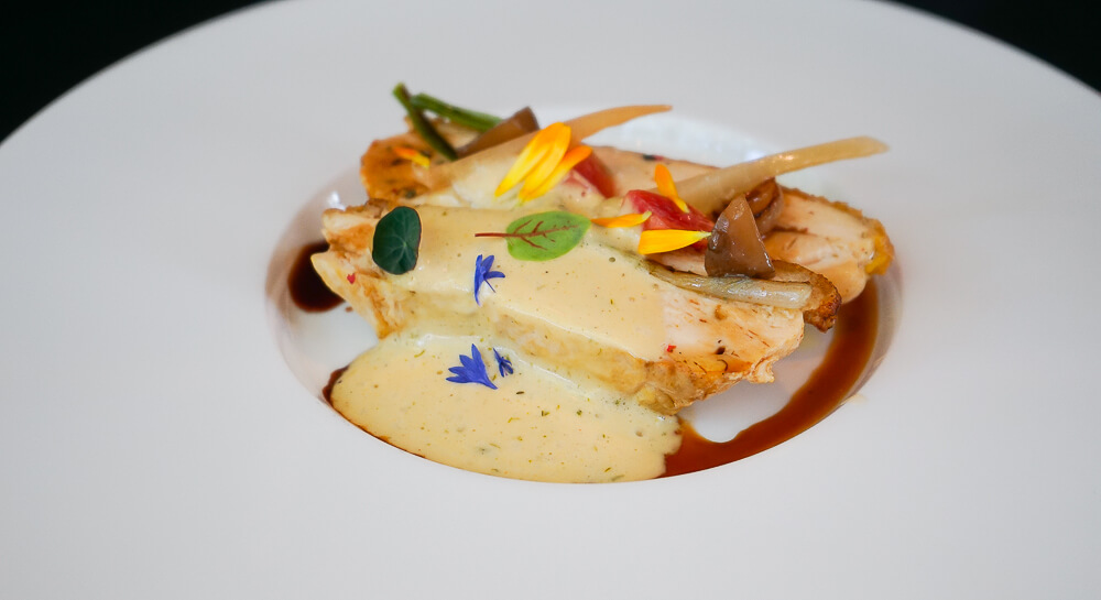 Esplanade Restaurant Saarbrücken, SUPRÊME vom Perlhuhn