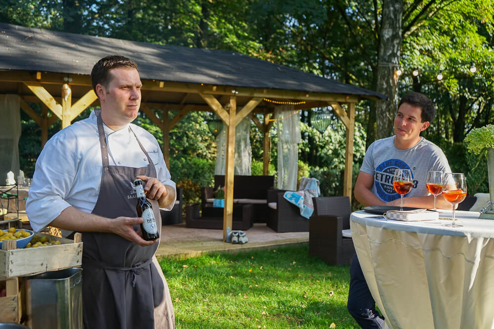 Michael Münch-Buchna Küchenchef und Winzer Simon Ollinger