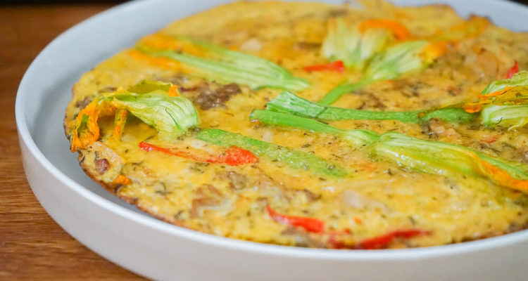 Omelette mit Zucchiniblüten und Fette Henne