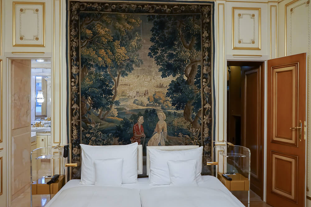 Derag Livinghotel De Medici - Fürstensuite Schlafzimmer