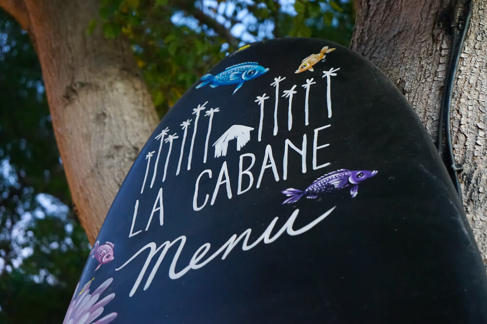La Cabane, Barbados - Menu am Surfboard