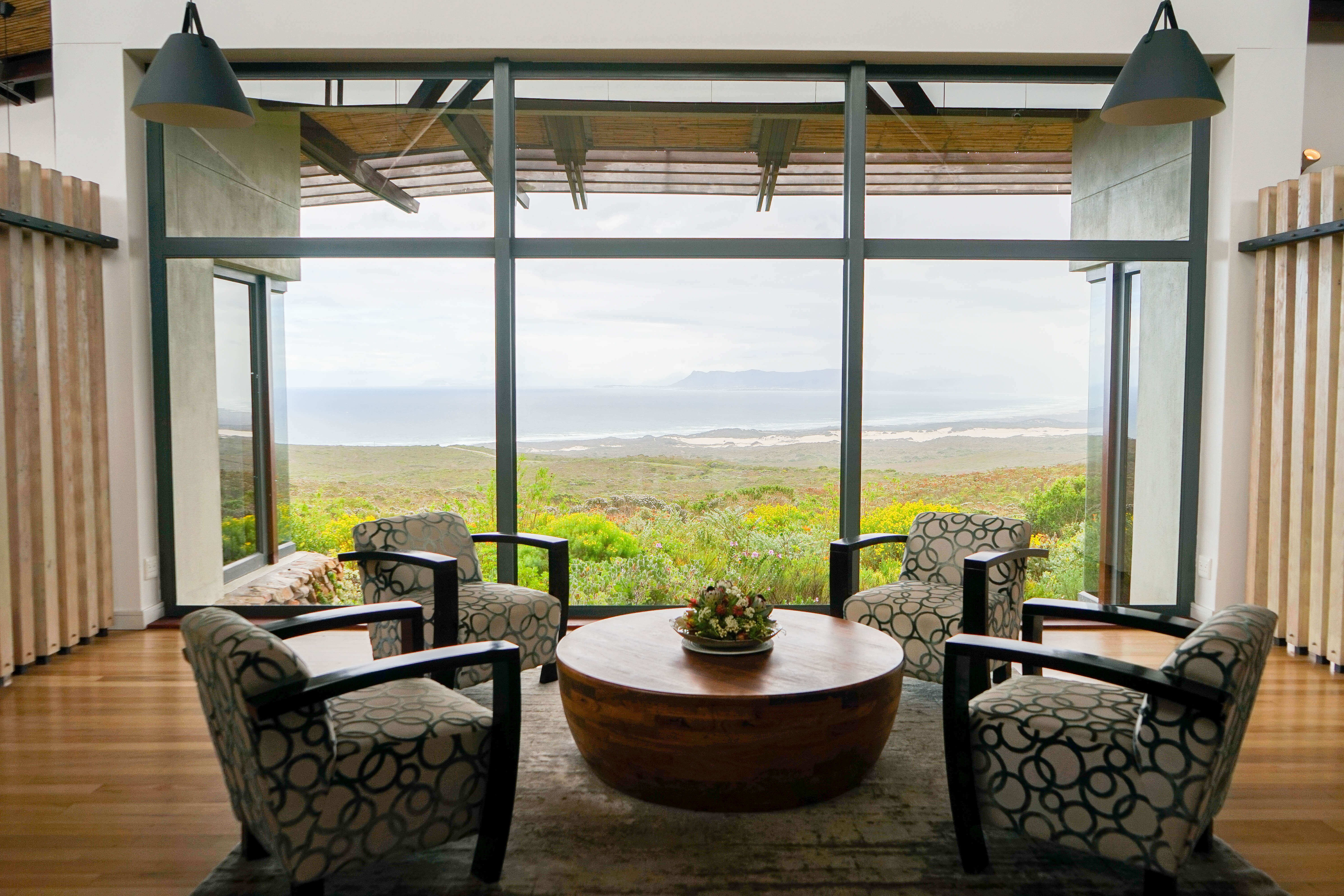 Grootbos Private Nature Reserve - Lounge mit Aussicht