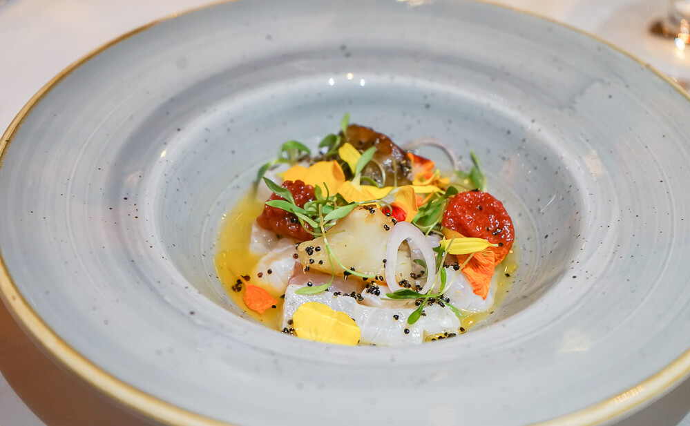 Kamilla Seidler, St. Moritz Gourmet Festival, Waldhaus Sils - Ceviche vom Zander, Koriander, Tomate