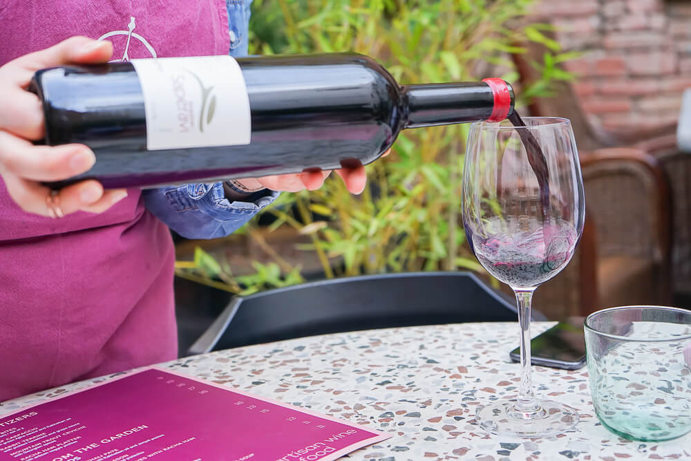 g.Vino Hotel & Restaurant Tiflis - erster georgischer Wein