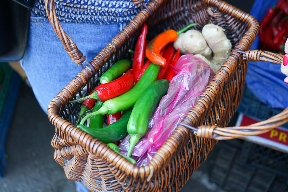 Dezerter Bazaar Tsibili, Georgien - unser Einkaufskorb