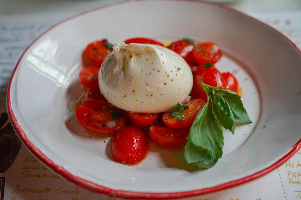 Göttlich cremige Burrata, beste Tomaten