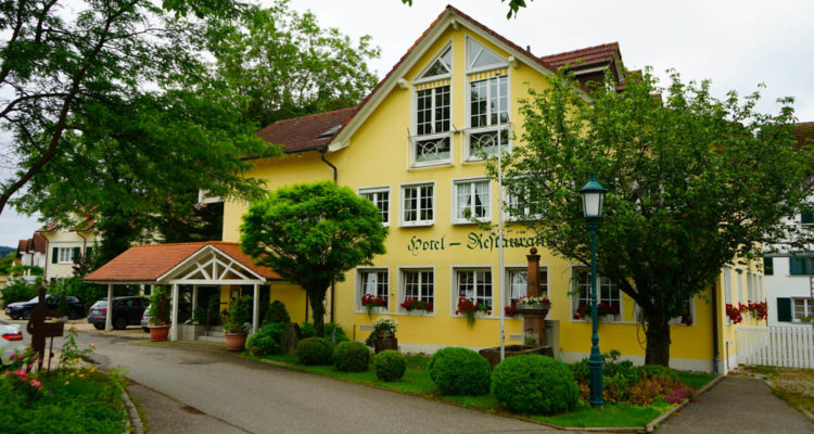 Hotel Restaurant Mühle in Binzen - Einfahrt
