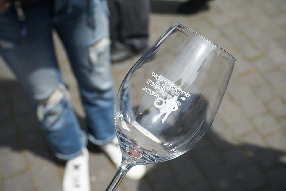 New Wine Festival in Tbilisi - Weinglas als Erinnerung