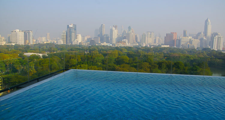 SO Sofitel Bangkok - bangkok und Lumphini Park vom Infinity Pool