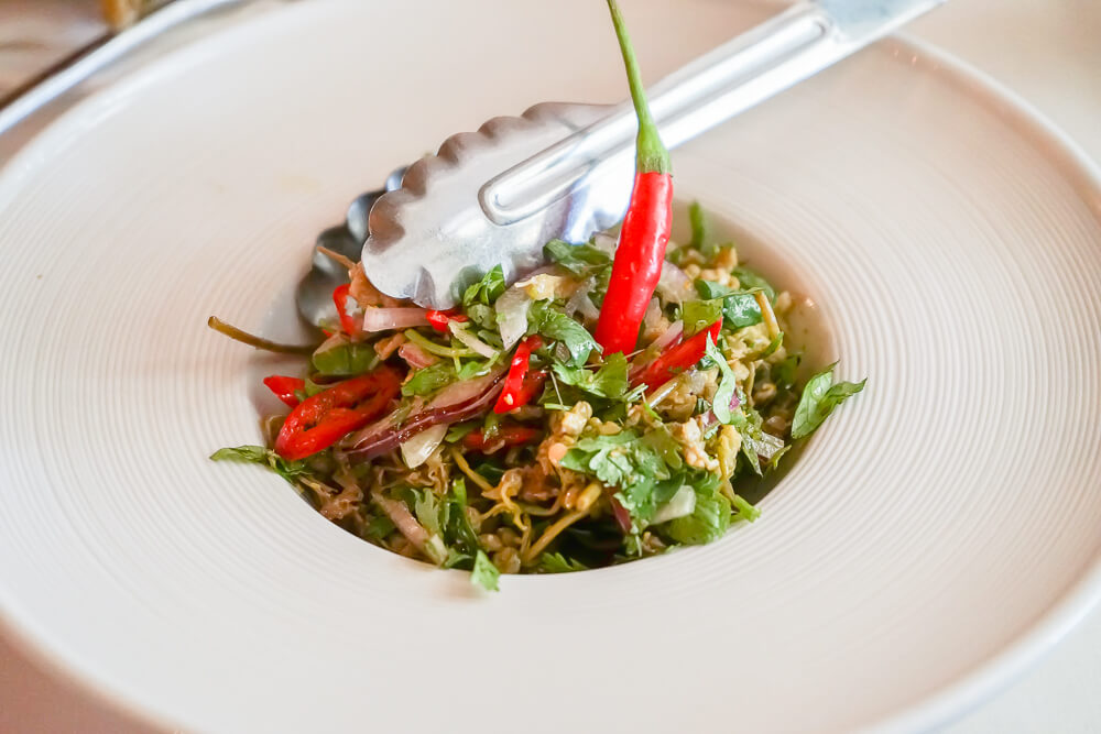 Mindal Café, St. Petersburg - Jonjoli Salat, halbscharf