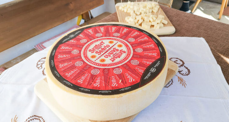 Stilfser Käse, Südtirol - Stilfser Käse als ganzer Laib