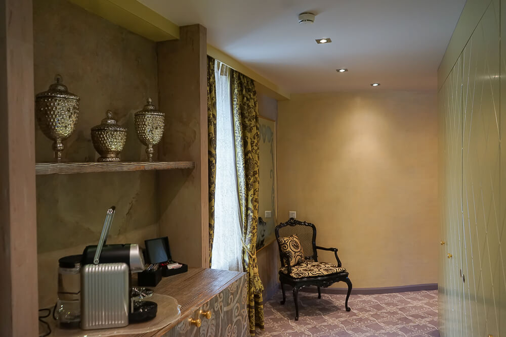 Carlton Hotel St.Moritz - Suite Eingang