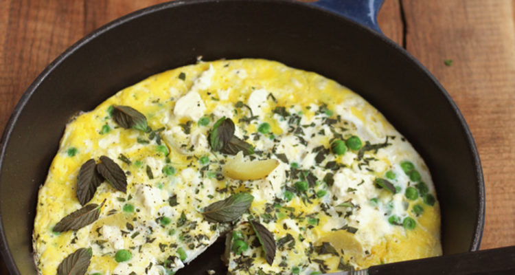 Erbsen-Minze-Frittata zum Frühstück