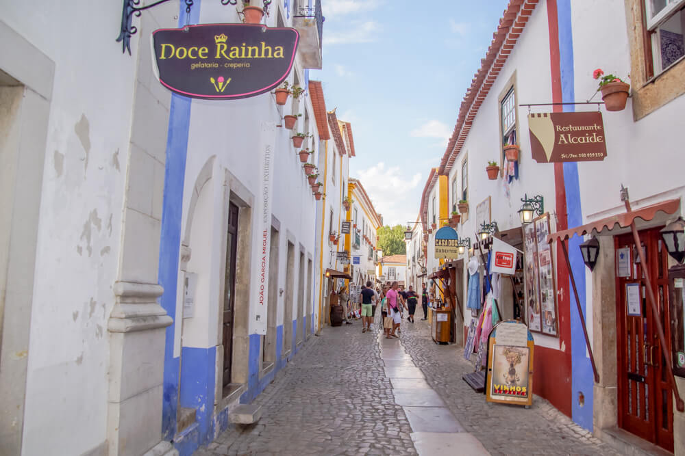 Óbidos, Portugal - Shopping und Restaurants