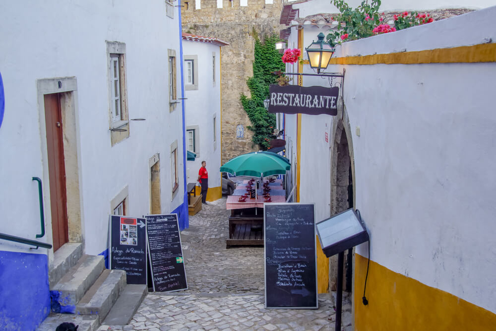 Óbidos, Portugal - idyllische restaurants mit lokalen Gerichten
