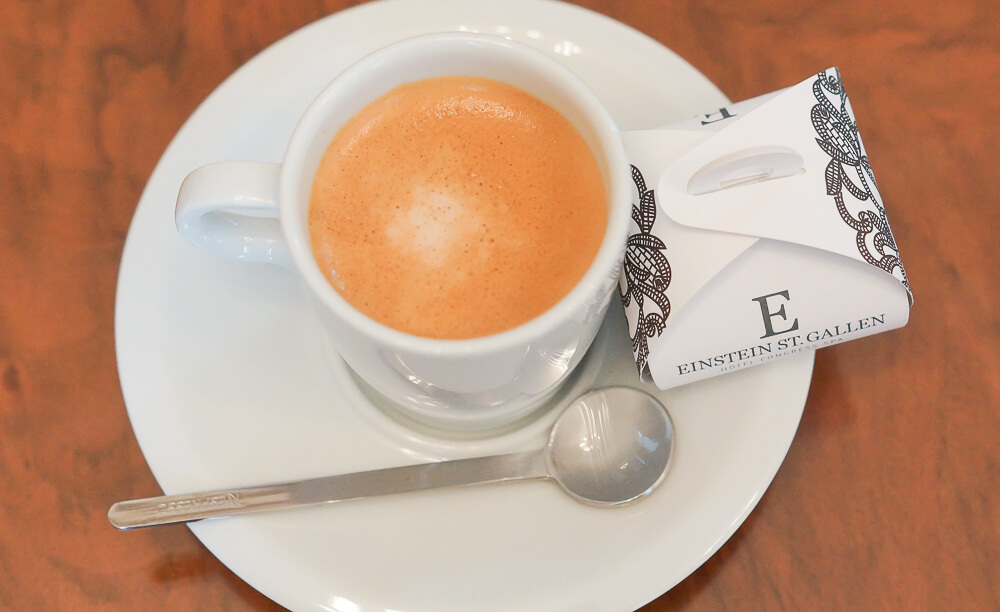 Hotel Einstein St. Gallen - Kaffee vor dem Frühstück