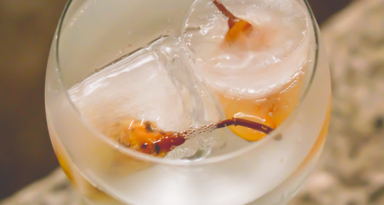 Honey Pear Fizz Cocktail