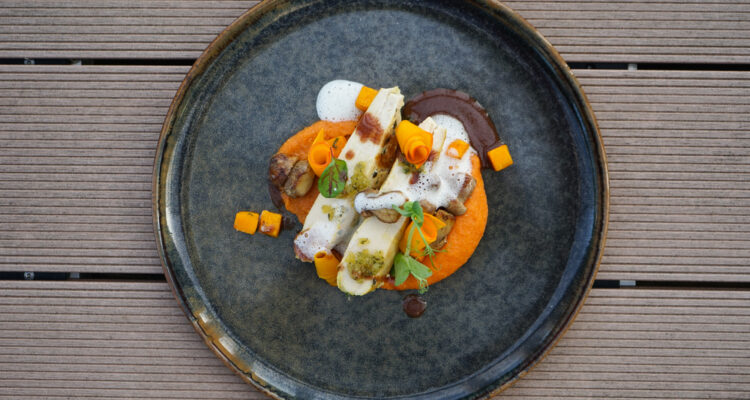 Aubergine Restaurant Starnberg - Zitronenhähnchen, Tomatenpolenta, Steinpilz, Kürbis 4