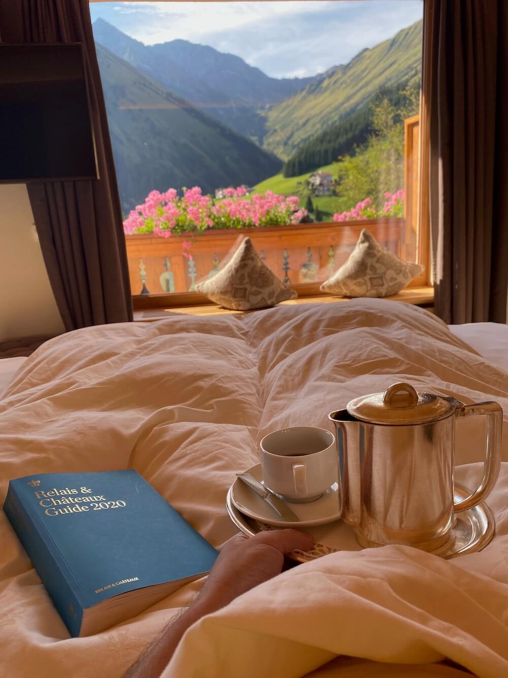 Hotel Singer, Berwang - Kaffee im Bett