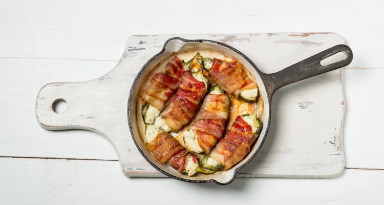 Gebackene Paprika mit Ziegenkäse & Bacon
